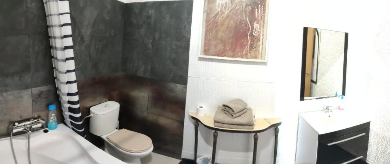 Bluemar Guest House Алмерия Екстериор снимка