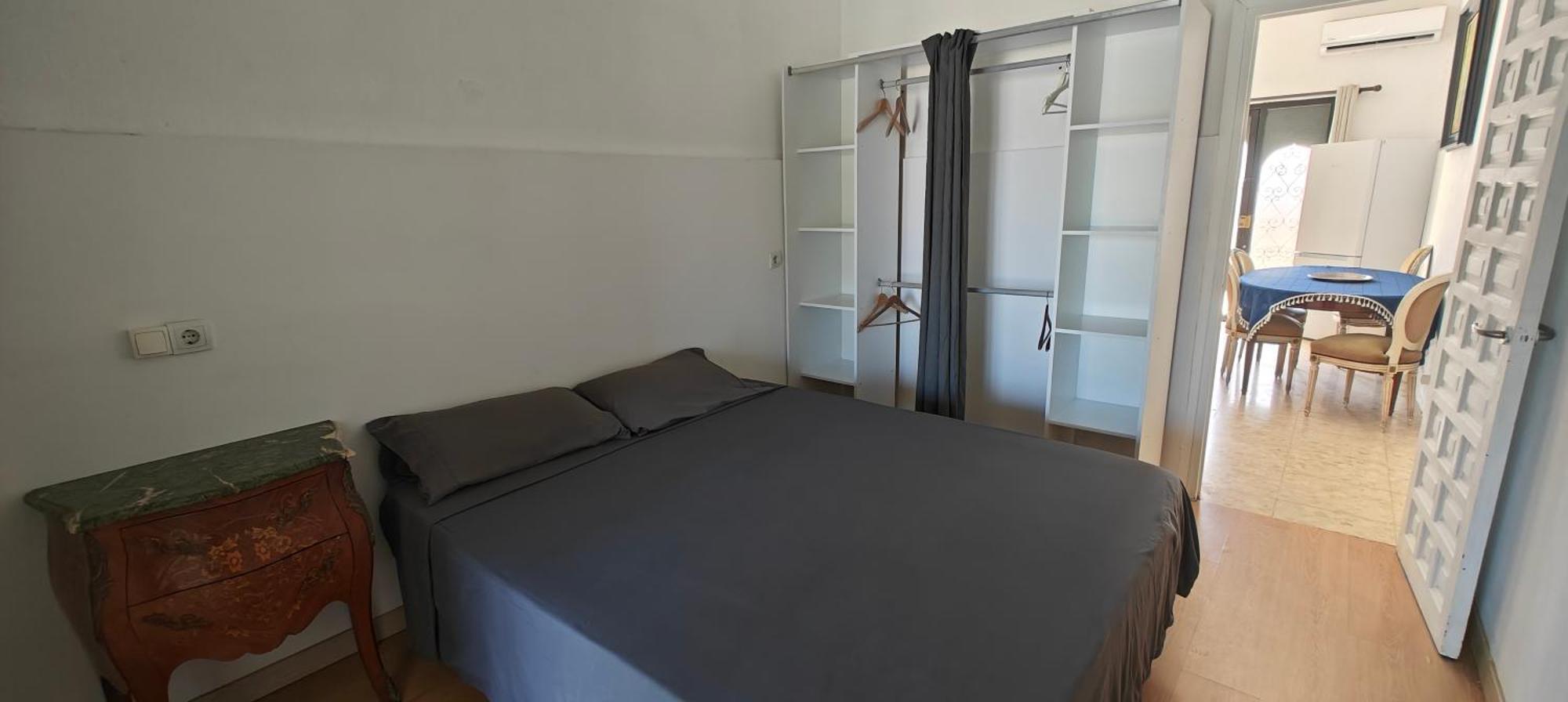 Bluemar Guest House Алмерия Стая снимка