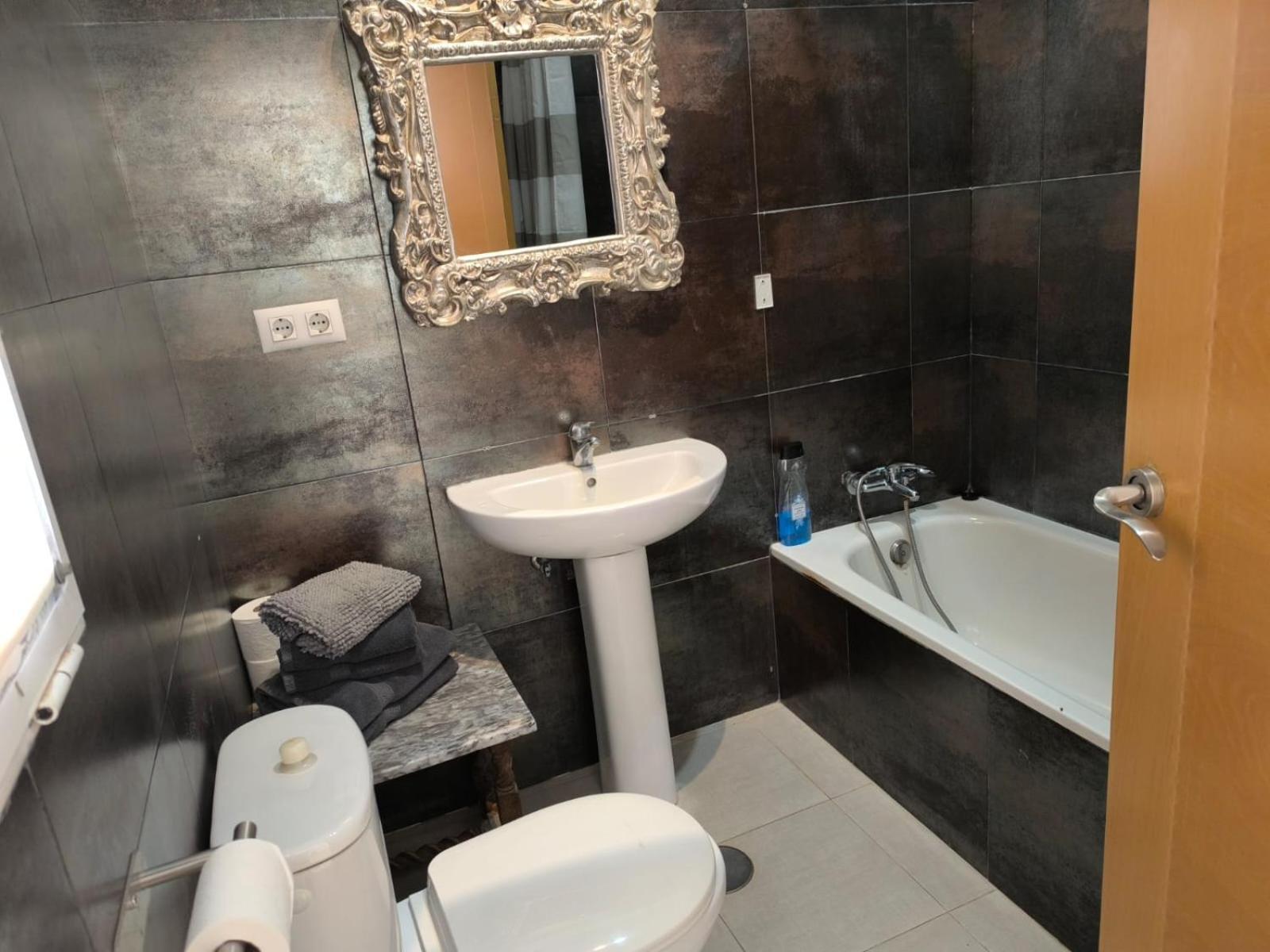Bluemar Guest House Алмерия Стая снимка