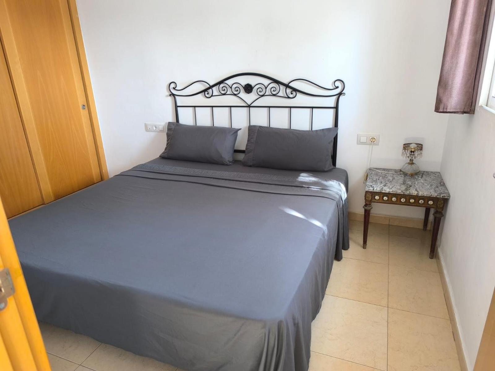 Bluemar Guest House Алмерия Стая снимка